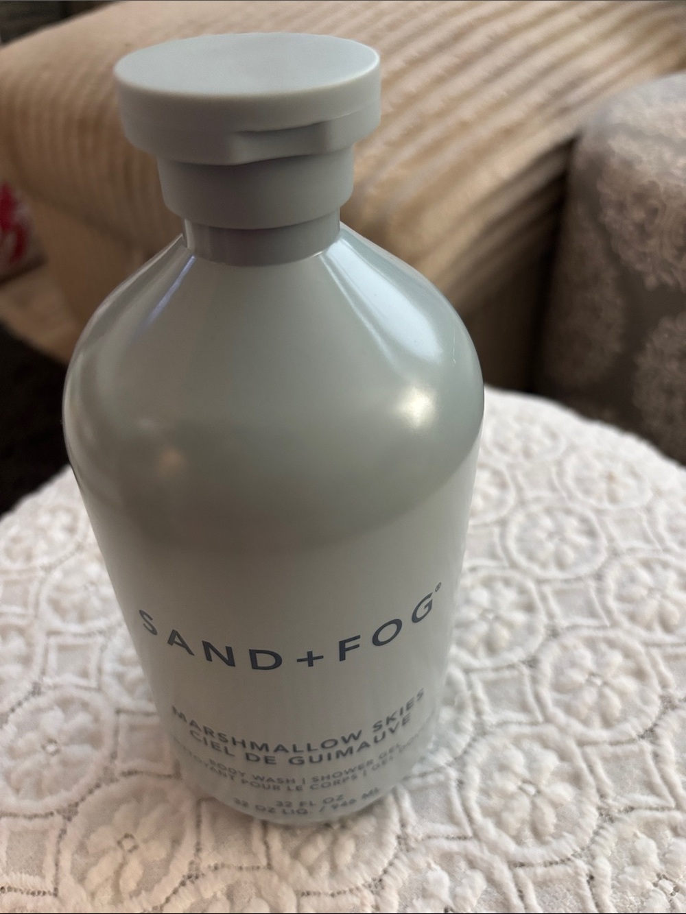 SAND+FOG Marshmallow Skies Body Wash